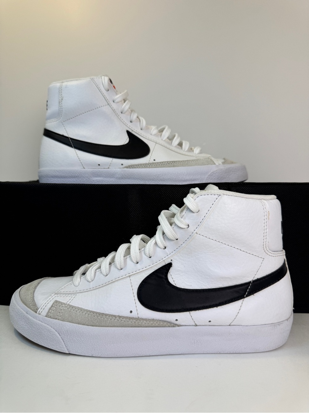 Nike blazer mid '77 GS — size 7Y fits women’s 8.5